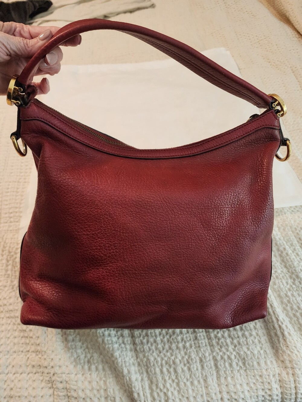 Gucci Red Leather Hobo Shoulder Bag Dual Straps Gold Hardware Excellent Cond